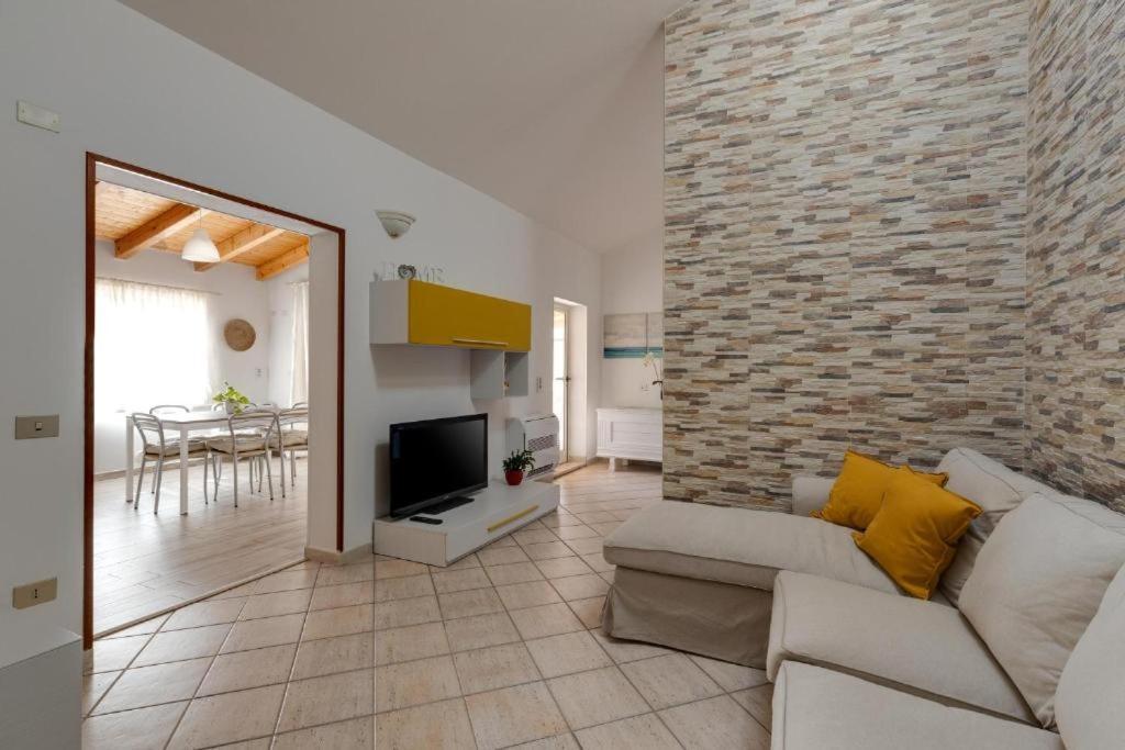 La Casa Delle Zie - Cabras Villa Buitenkant foto
